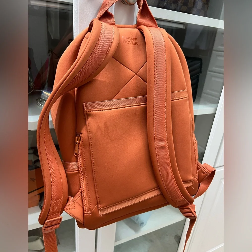 Dagne Dover Medium Dakota Neoprene backpack coyote - Picture 3 of 7